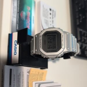 Casio G-Shock Metallic Silver DW-5600FF-8